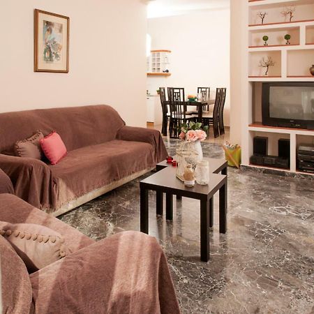 Relaxing Appt. Into The Heart Of Historical Center Kalamata Exterior foto